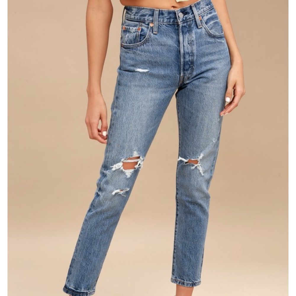 Levi’s 501 jeans in “Old Hangouts” size 25!